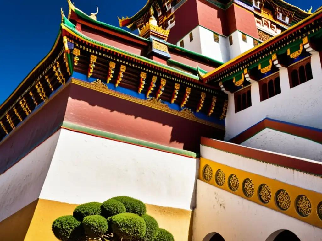 La majestuosa Arquitectura mongola en el Tíbet: el Potala Palace bañado por la suave luz dorada del atardecer